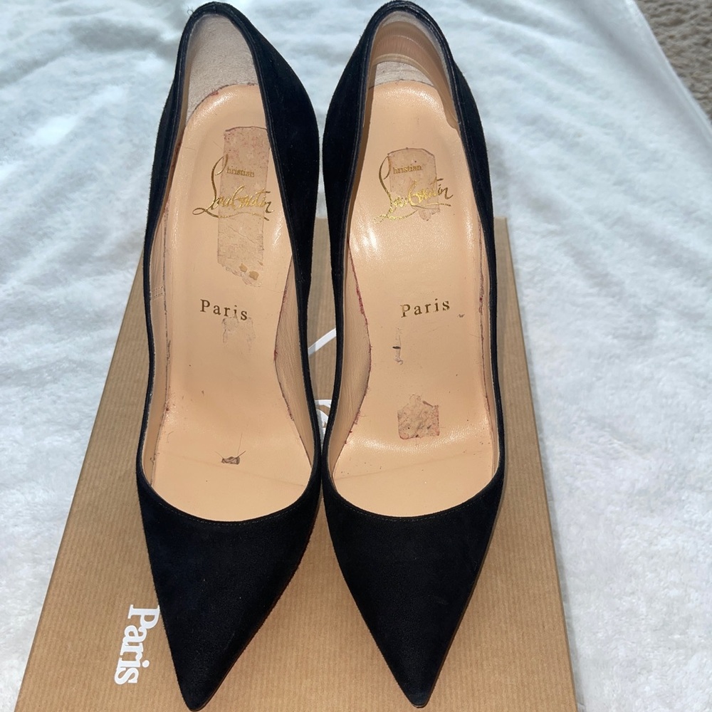 So Kate Christian Louboutin size 7.5 black suede